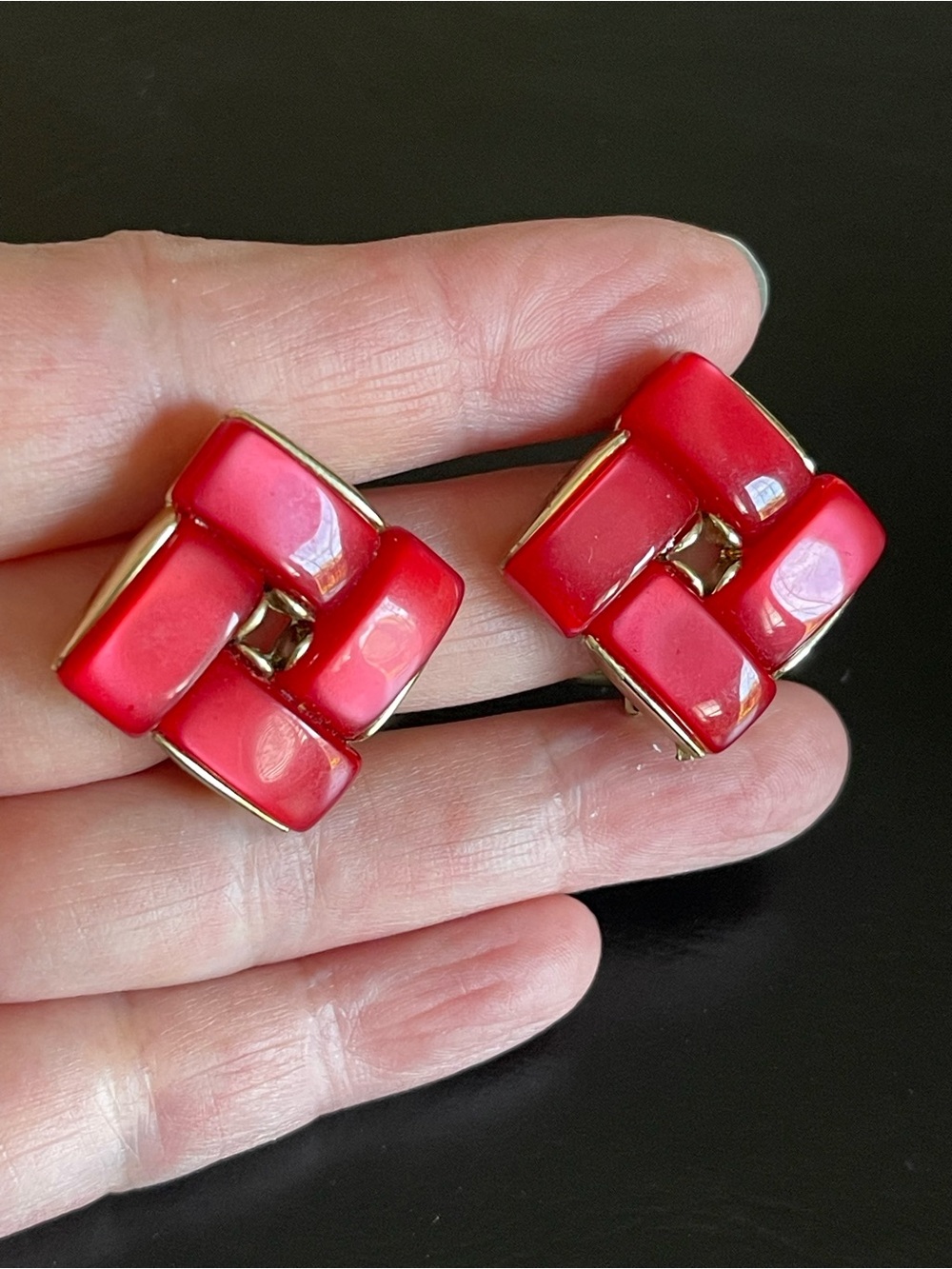 Vintage Lisner red thermoset Clip on Earrings.